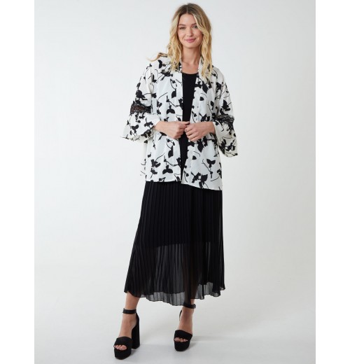 Kimono Top With Laced Sleeve